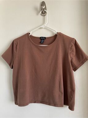 Justify Brown Short Sleeve Crewneck Tee